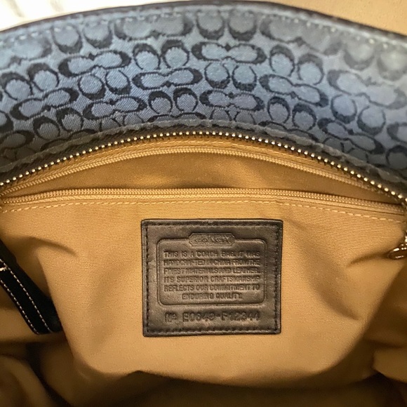 Signature Coach Tote - Picture 6 of 6